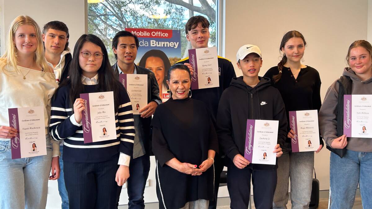 Barton MP Linda Burney with recipients of the Sporting Champions and Local Para Champions grants.