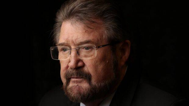 Senator Derryn Hinch is determined to get answers for women pelvic mesh victims