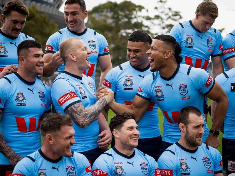 All smiles now but recent Origin deciders in Queensland have not ended well for the NSW Blues. (Thomas Parrish/AAP PHOTOS)
