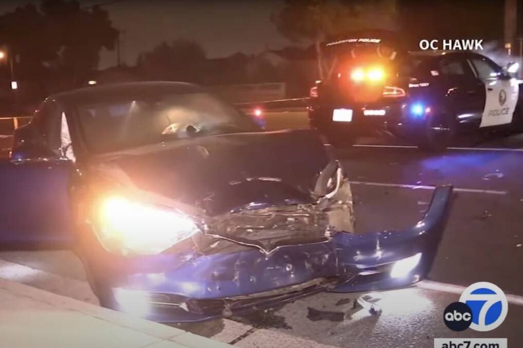 Distracted Tesla driver blames Full Self-Driving for police car crash