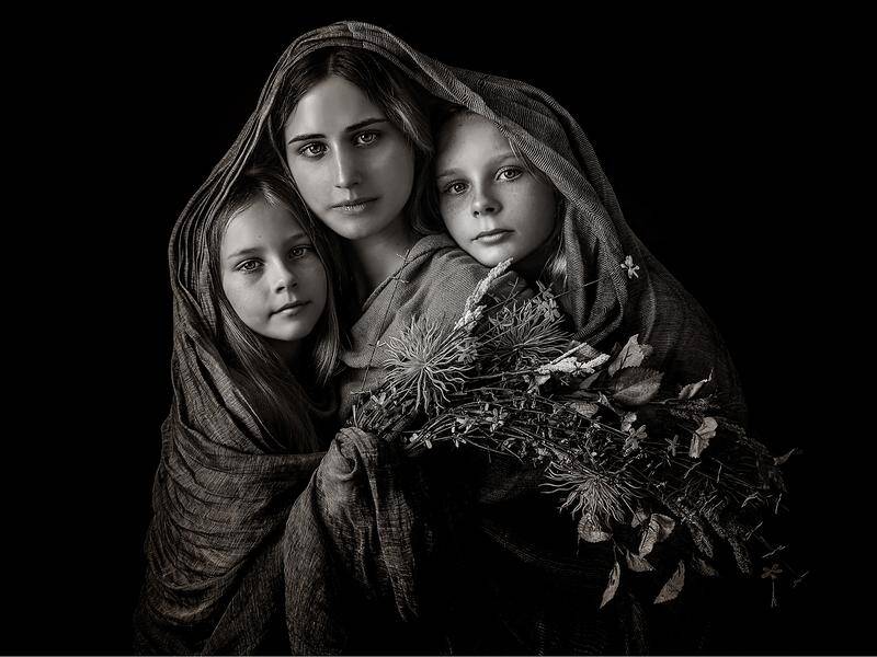 A stunning image of three sisters taken by photographer Rochelle James has won a $15,000 prize. (PR HANDOUT IMAGE PHOTO)