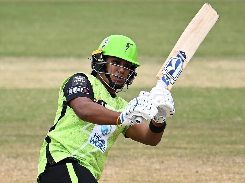 Chamari Athapaththu of the Sydney Thunder blitzed 69 from 40 balls against the Melbourne Stars. (Joel Carrett/AAP PHOTOS)